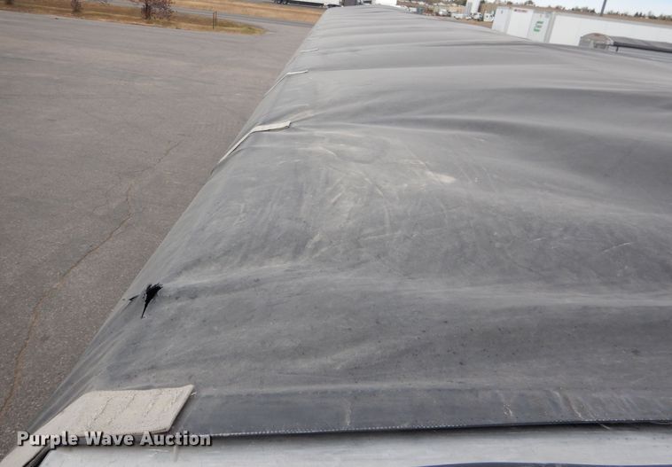 image for item DG5848 1996 Wilson DWCH100 double hopper bottom conversion grain trailer