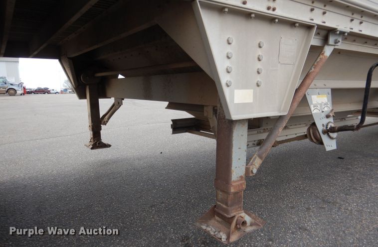 image for item DG5848 1996 Wilson DWCH100 double hopper bottom conversion grain trailer