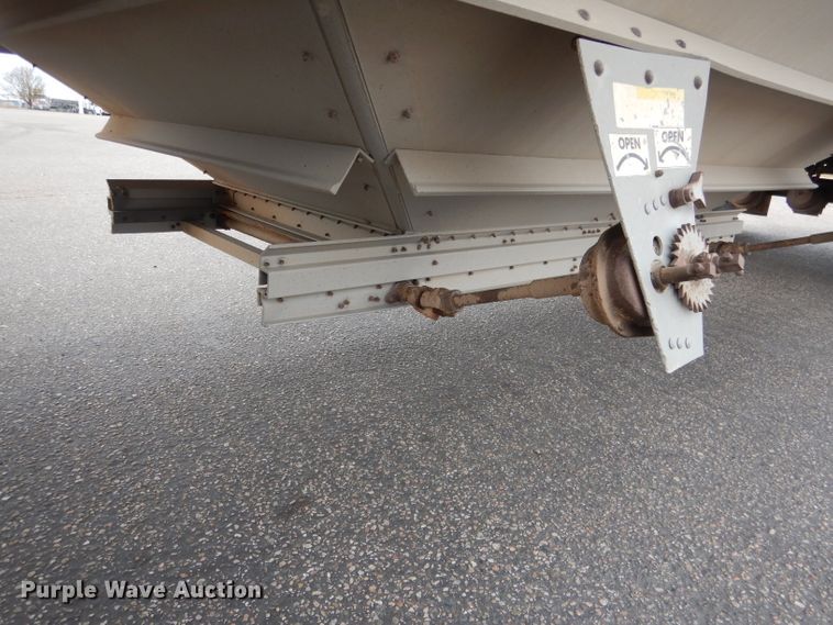 image for item DG5848 1996 Wilson DWCH100 double hopper bottom conversion grain trailer