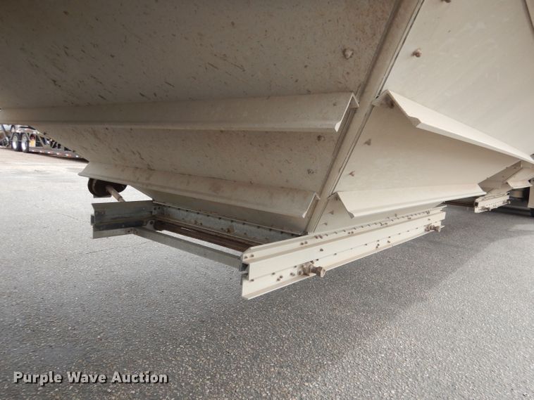 image for item DG5848 1996 Wilson DWCH100 double hopper bottom conversion grain trailer