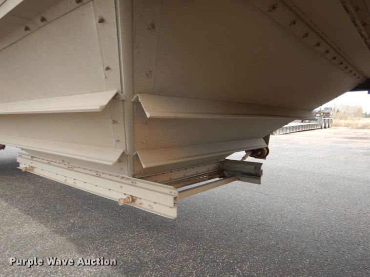 image for item DG5848 1996 Wilson DWCH100 double hopper bottom conversion grain trailer