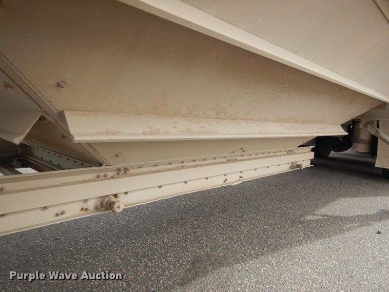 image for item DG5848 1996 Wilson DWCH100 double hopper bottom conversion grain trailer