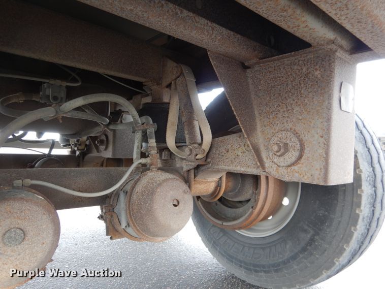 image for item DG5848 1996 Wilson DWCH100 double hopper bottom conversion grain trailer