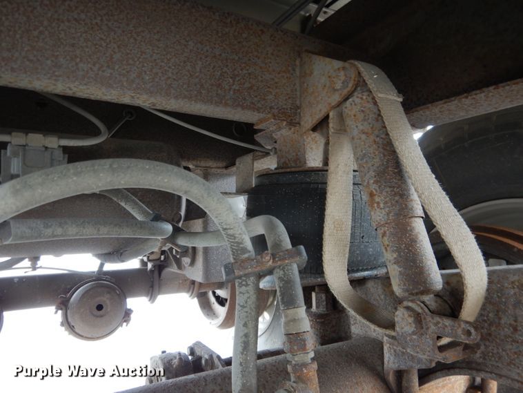 image for item DG5848 1996 Wilson DWCH100 double hopper bottom conversion grain trailer