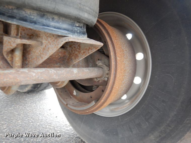 image for item DG5848 1996 Wilson DWCH100 double hopper bottom conversion grain trailer