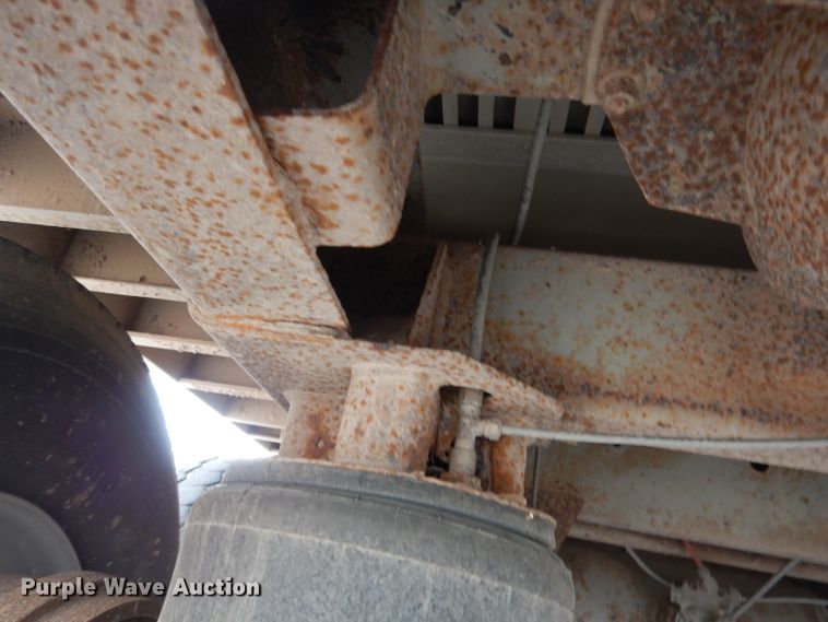 image for item DG5848 1996 Wilson DWCH100 double hopper bottom conversion grain trailer