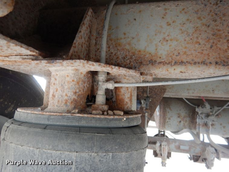 image for item DG5848 1996 Wilson DWCH100 double hopper bottom conversion grain trailer