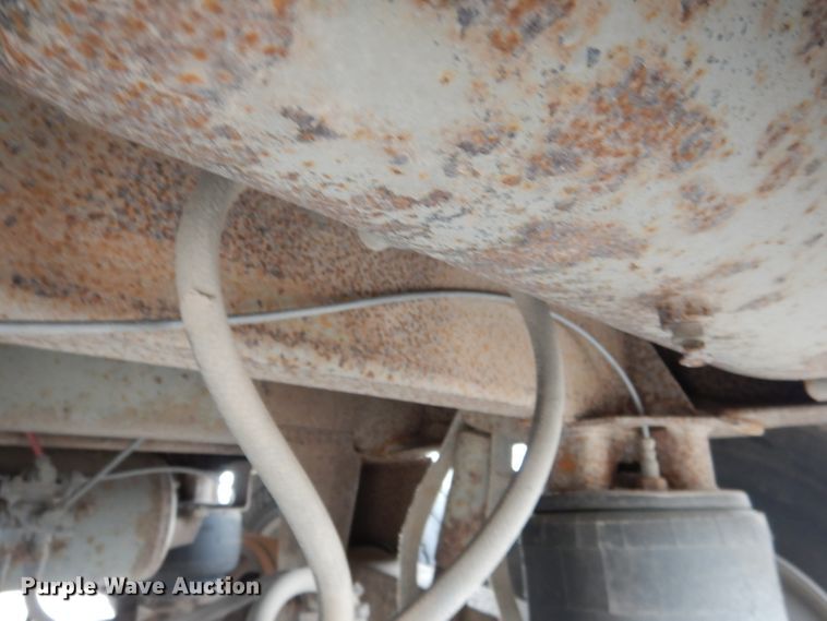 image for item DG5848 1996 Wilson DWCH100 double hopper bottom conversion grain trailer