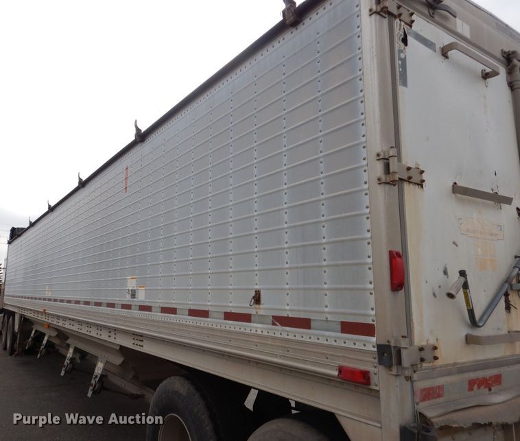 image for item DG5848 1996 Wilson DWCH100 double hopper bottom conversion grain trailer