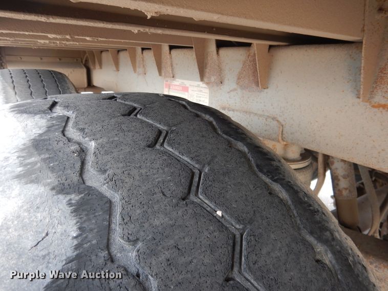 image for item DG5848 1996 Wilson DWCH100 double hopper bottom conversion grain trailer