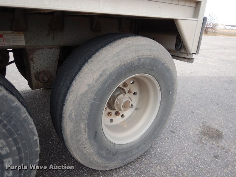 image for item DG5848 1996 Wilson DWCH100 double hopper bottom conversion grain trailer