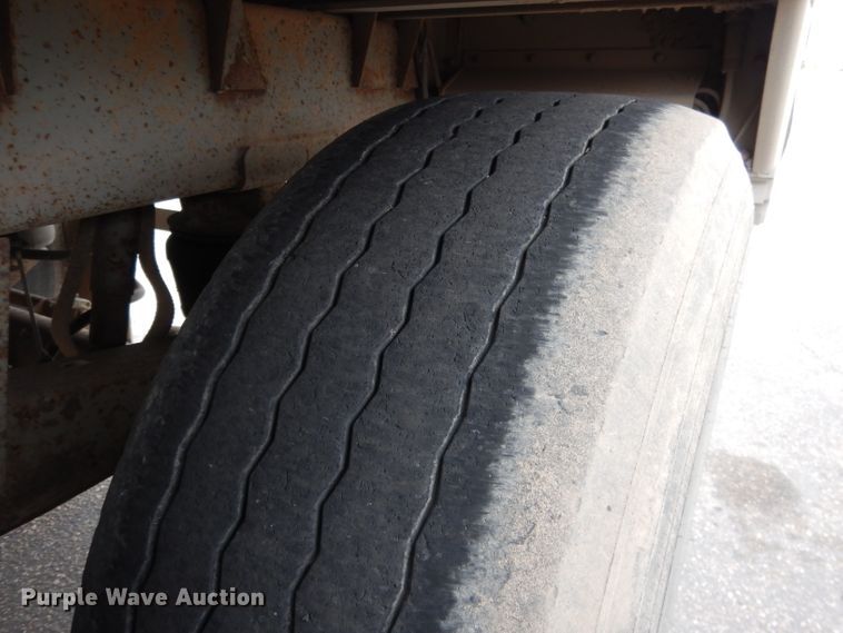 image for item DG5848 1996 Wilson DWCH100 double hopper bottom conversion grain trailer