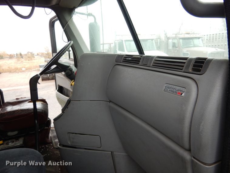 image for item DG5849 2001 Freightliner Century Class semi truck