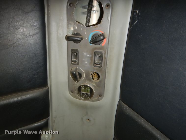 image for item DG5849 2001 Freightliner Century Class semi truck