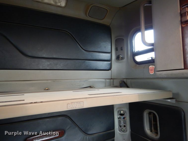 image for item DG5849 2001 Freightliner Century Class semi truck