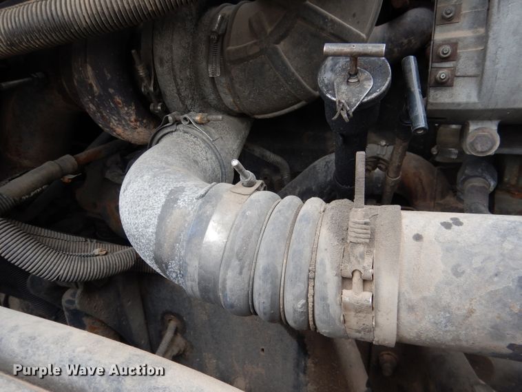 image for item DG5849 2001 Freightliner Century Class semi truck