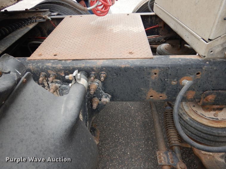 image for item DG5849 2001 Freightliner Century Class semi truck