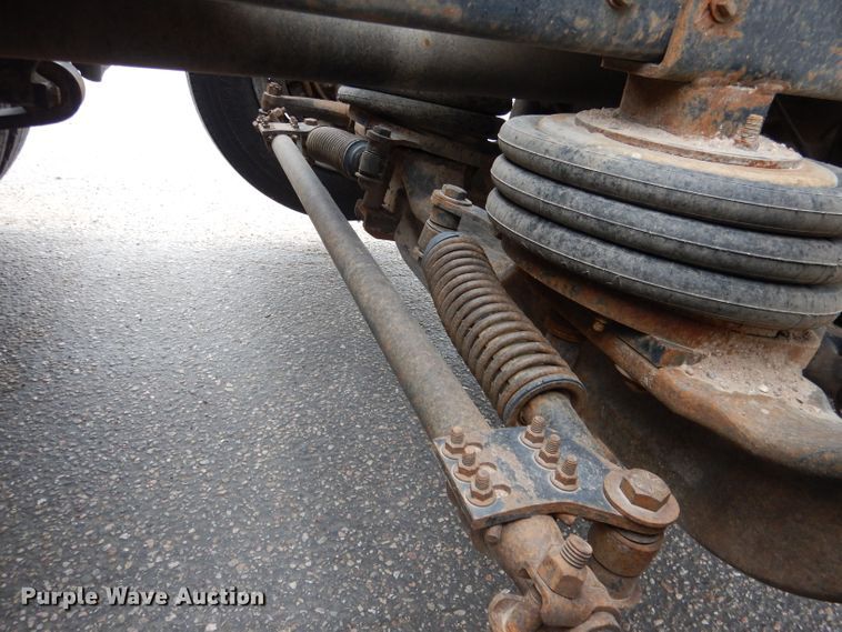 image for item DG5849 2001 Freightliner Century Class semi truck