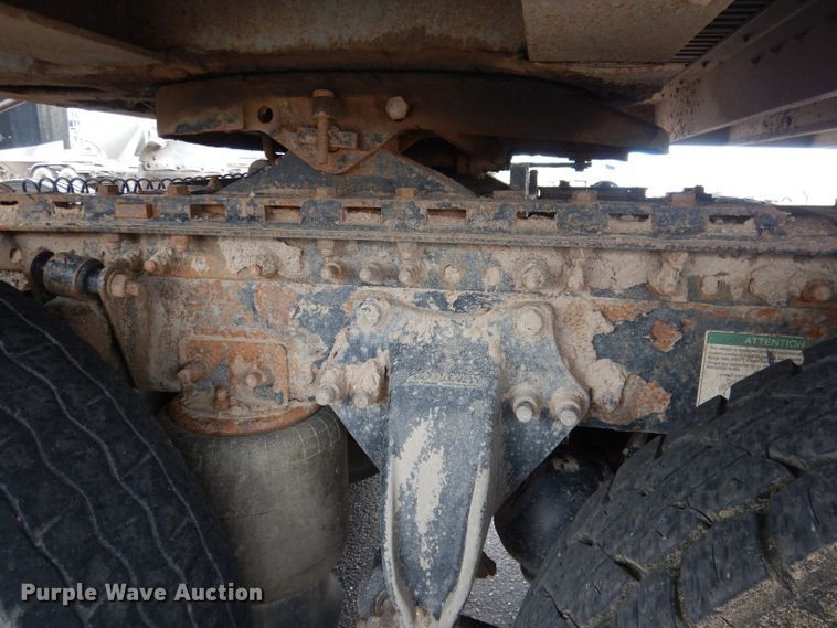 image for item DG5849 2001 Freightliner Century Class semi truck