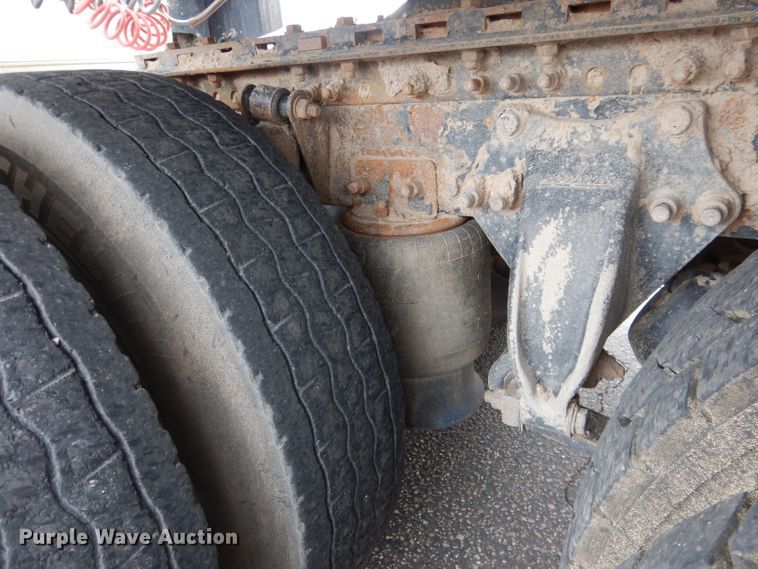 image for item DG5849 2001 Freightliner Century Class semi truck