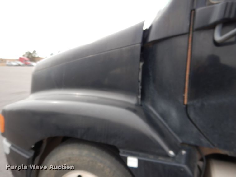 image for item DG5849 2001 Freightliner Century Class semi truck