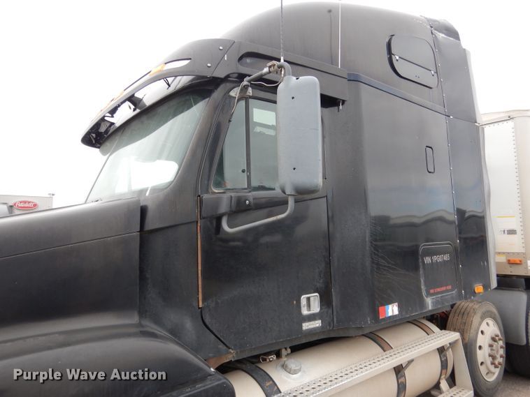 image for item DG5849 2001 Freightliner Century Class semi truck