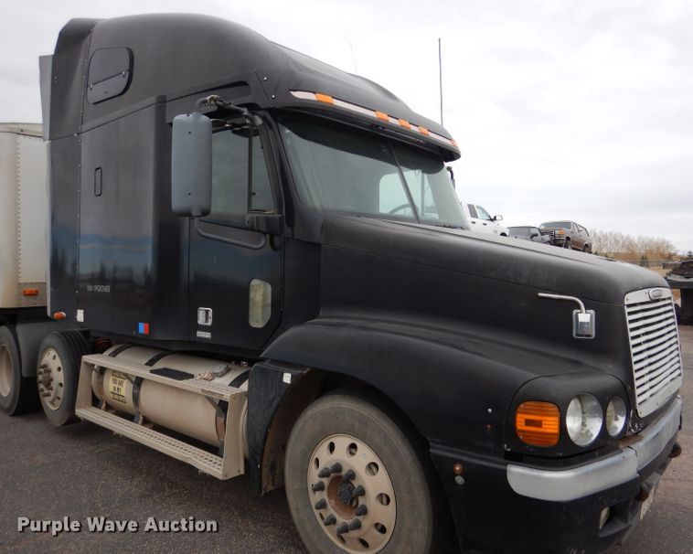 image for item DG5849 2001 Freightliner Century Class semi truck