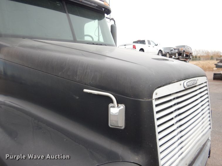 image for item DG5849 2001 Freightliner Century Class semi truck