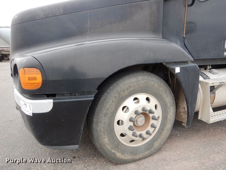 image for item DG5849 2001 Freightliner Century Class semi truck