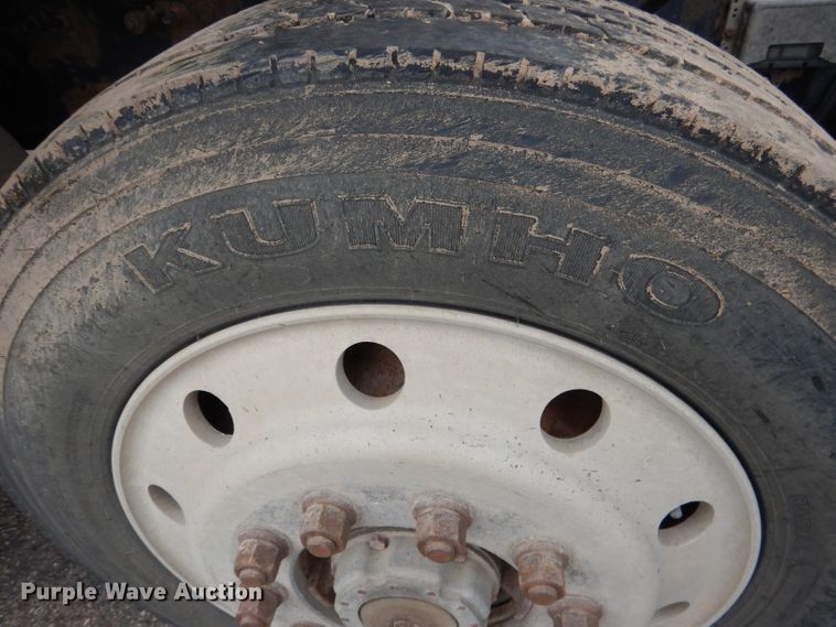 image for item DG5849 2001 Freightliner Century Class semi truck