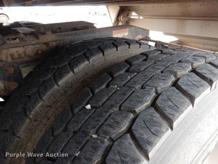 image for item DG5849 2001 Freightliner Century Class semi truck