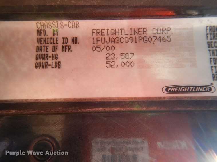 image for item DG5849 2001 Freightliner Century Class semi truck