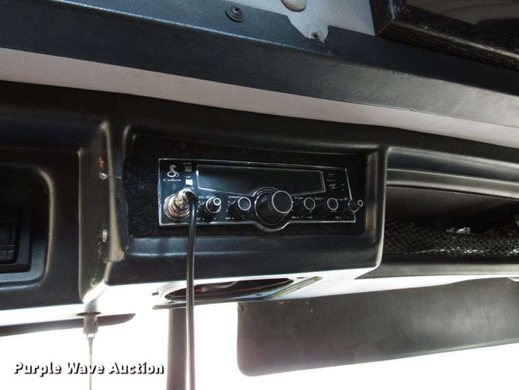 image for item DG6508 1997 Volvo WIA semi truck