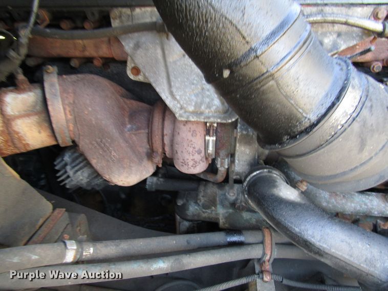 image for item DG6508 1997 Volvo WIA semi truck