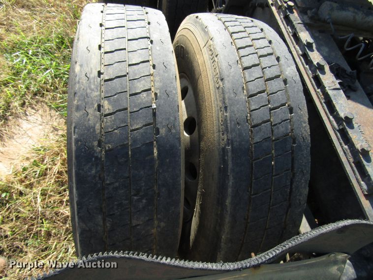 image for item DG6508 1997 Volvo WIA semi truck