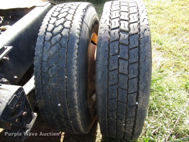 image for item DG6508 1997 Volvo WIA semi truck