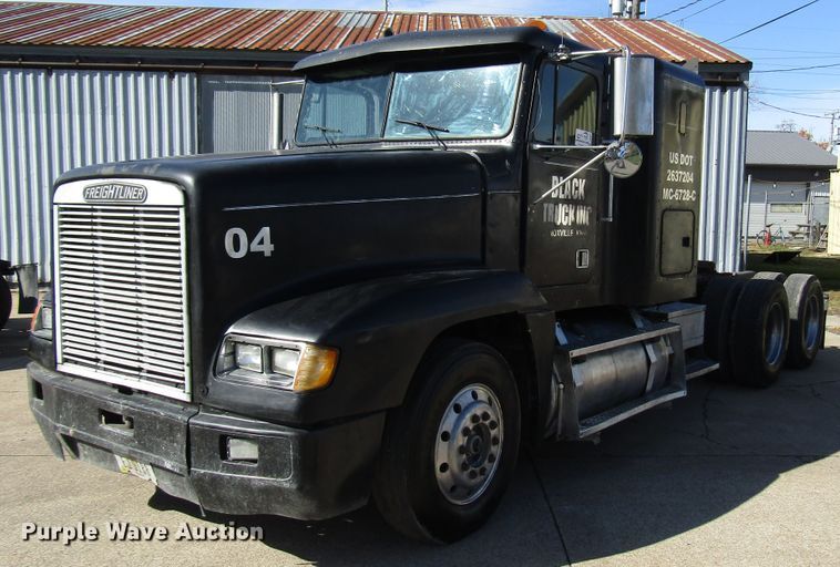 image for item DG6645 1994 Freightliner FLD120 semi truck