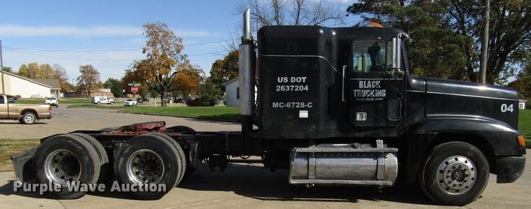 image for item DG6645 1994 Freightliner FLD120 semi truck