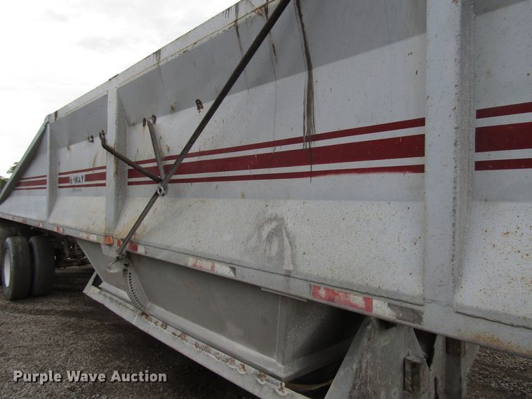 image for item DG6646 1996 Rway 4021 bottom dump trailer