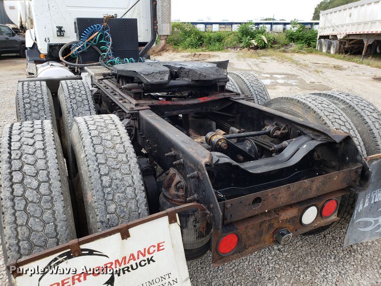 image for item DG7685 1994 Mack CH613 semi truck