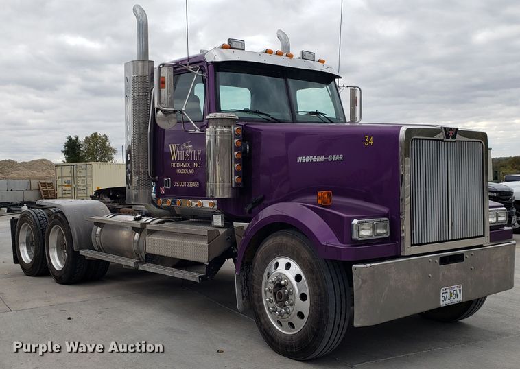 image for item DG8820 2006 Western Star 4900EX semi truck