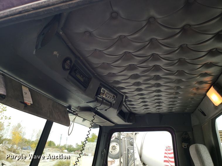 image for item DG8820 2006 Western Star 4900EX semi truck