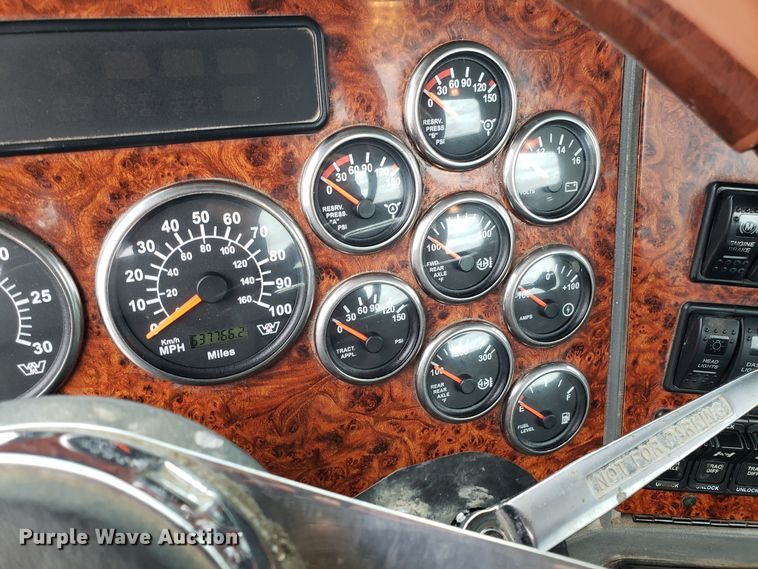 image for item DG8820 2006 Western Star 4900EX semi truck