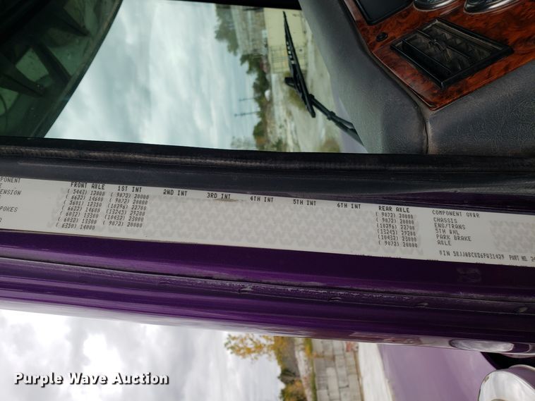 image for item DG8820 2006 Western Star 4900EX semi truck