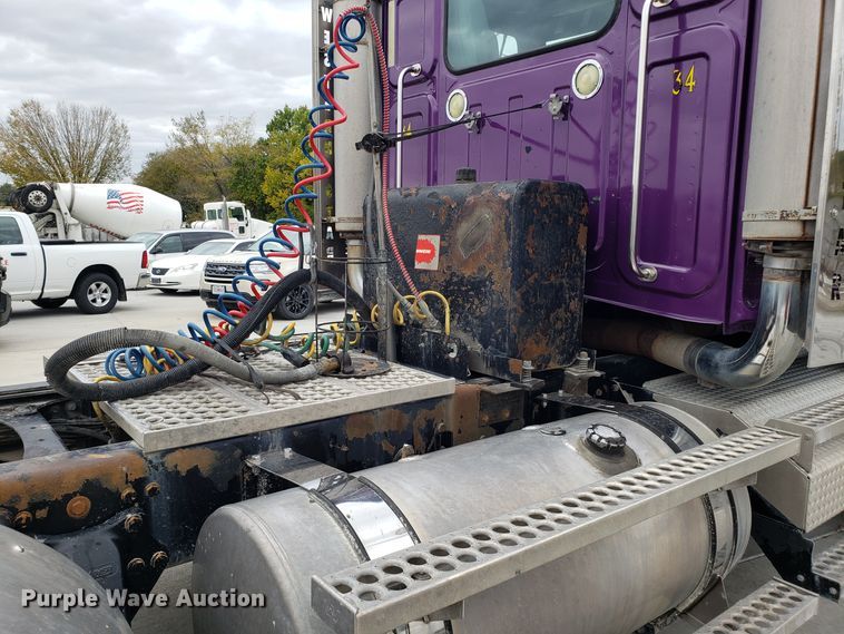 image for item DG8820 2006 Western Star 4900EX semi truck