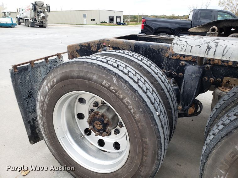 image for item DG8820 2006 Western Star 4900EX semi truck