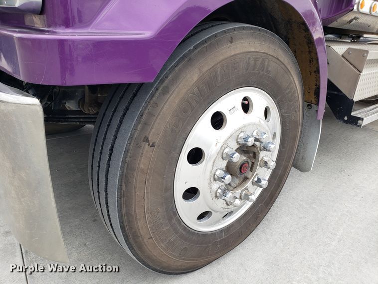 image for item DG8820 2006 Western Star 4900EX semi truck