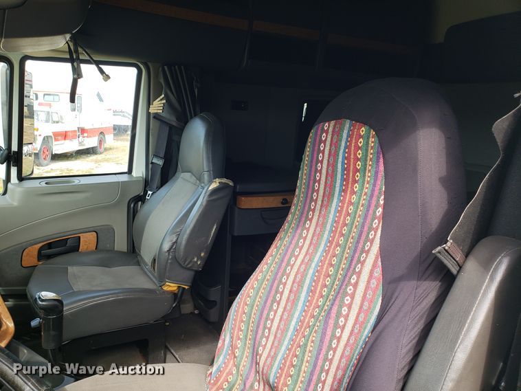 image for item DG8839 2012 International ProStar semi truck