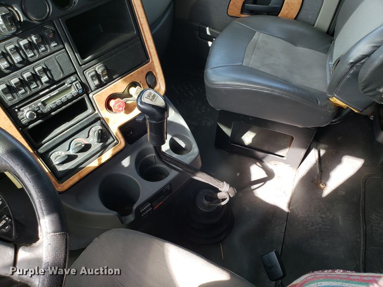 image for item DG8839 2012 International ProStar semi truck