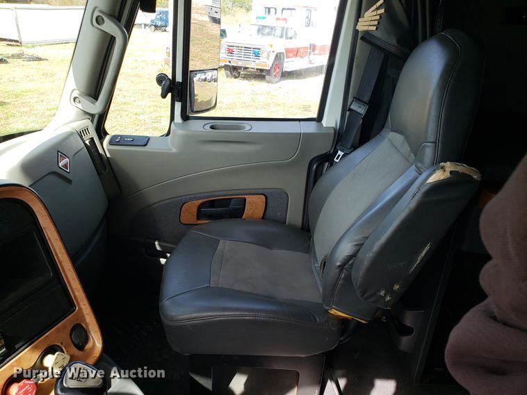 image for item DG8839 2012 International ProStar semi truck